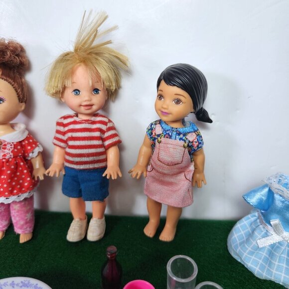 Barbie & Tommy Doll Careers Student Doll Lot of 4 Play Dining Set - Picture 4 of 9